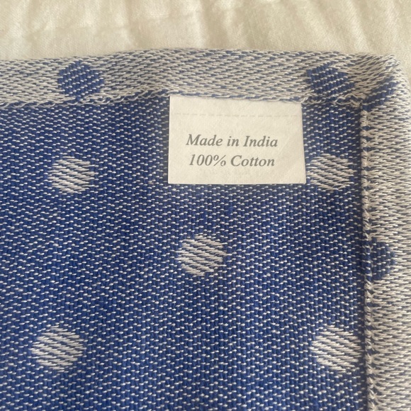 NWT Set of four kitchen linens - Picture 8 of 9